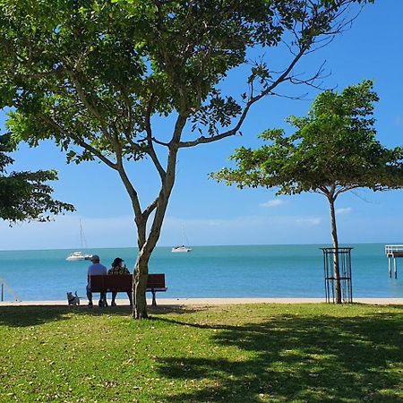 Villa Venezia Apt 3 - Spacious Hervey Bay Beachfront Apartment Luaran gambar