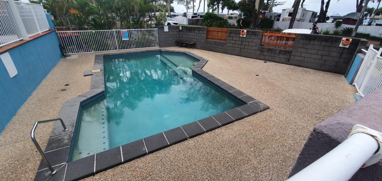 Villa Venezia Apt 3 - Spacious Hervey Bay Beachfront Apartment Luaran gambar