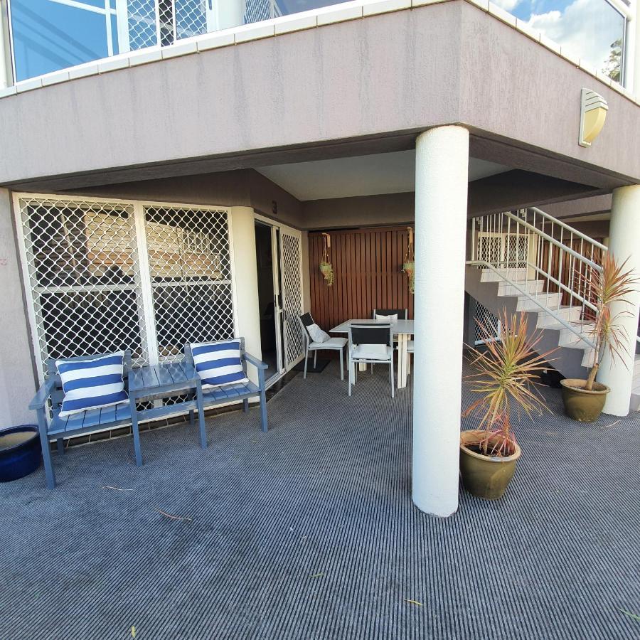 Villa Venezia Apt 3 - Spacious Hervey Bay Beachfront Apartment Luaran gambar