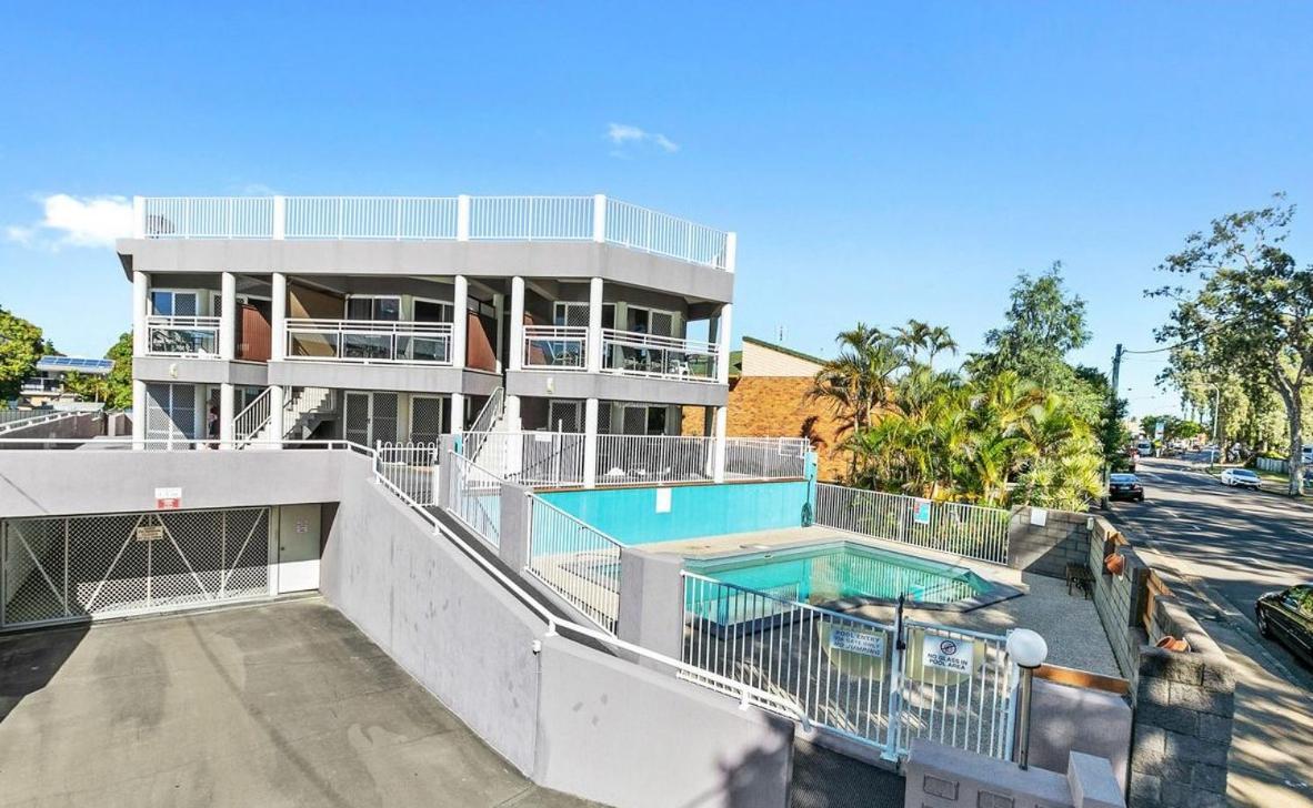 Villa Venezia Apt 3 - Spacious Hervey Bay Beachfront Apartment Luaran gambar